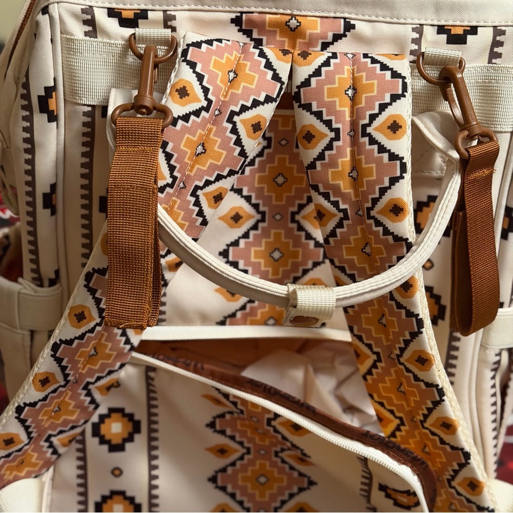 Wrangler Aztec Cream and Brown Backpack - Picture 3 of 3